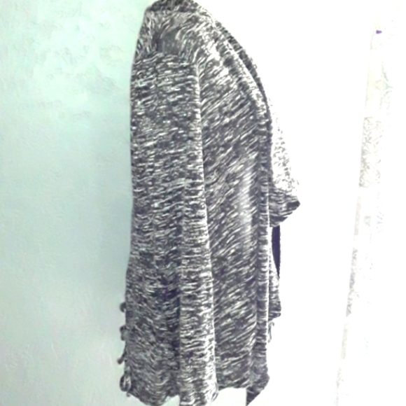 Signature weekend Top - Picture 3 of 7